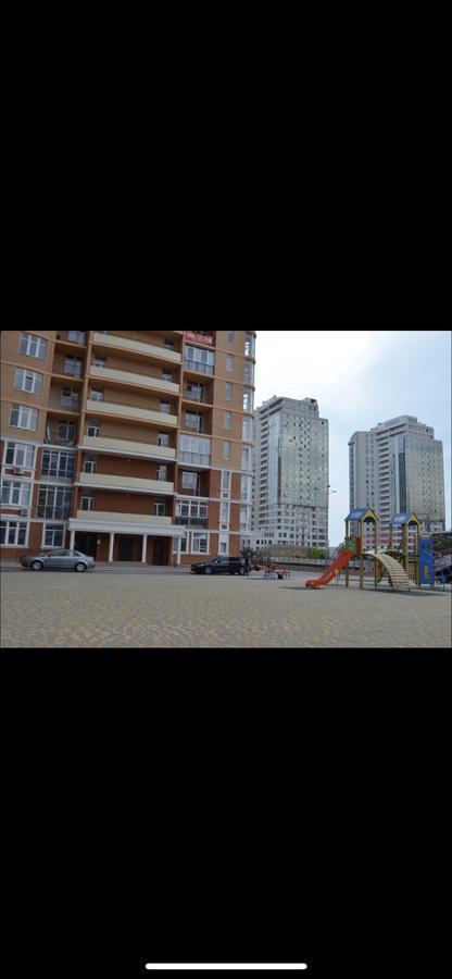 Apartment In Arсadia 2 Bedrooms Odessa Eksteriør bilde